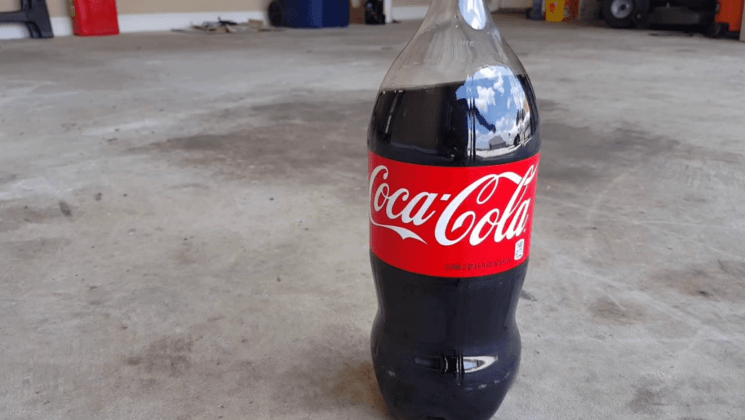 coke_remove_oil_stains